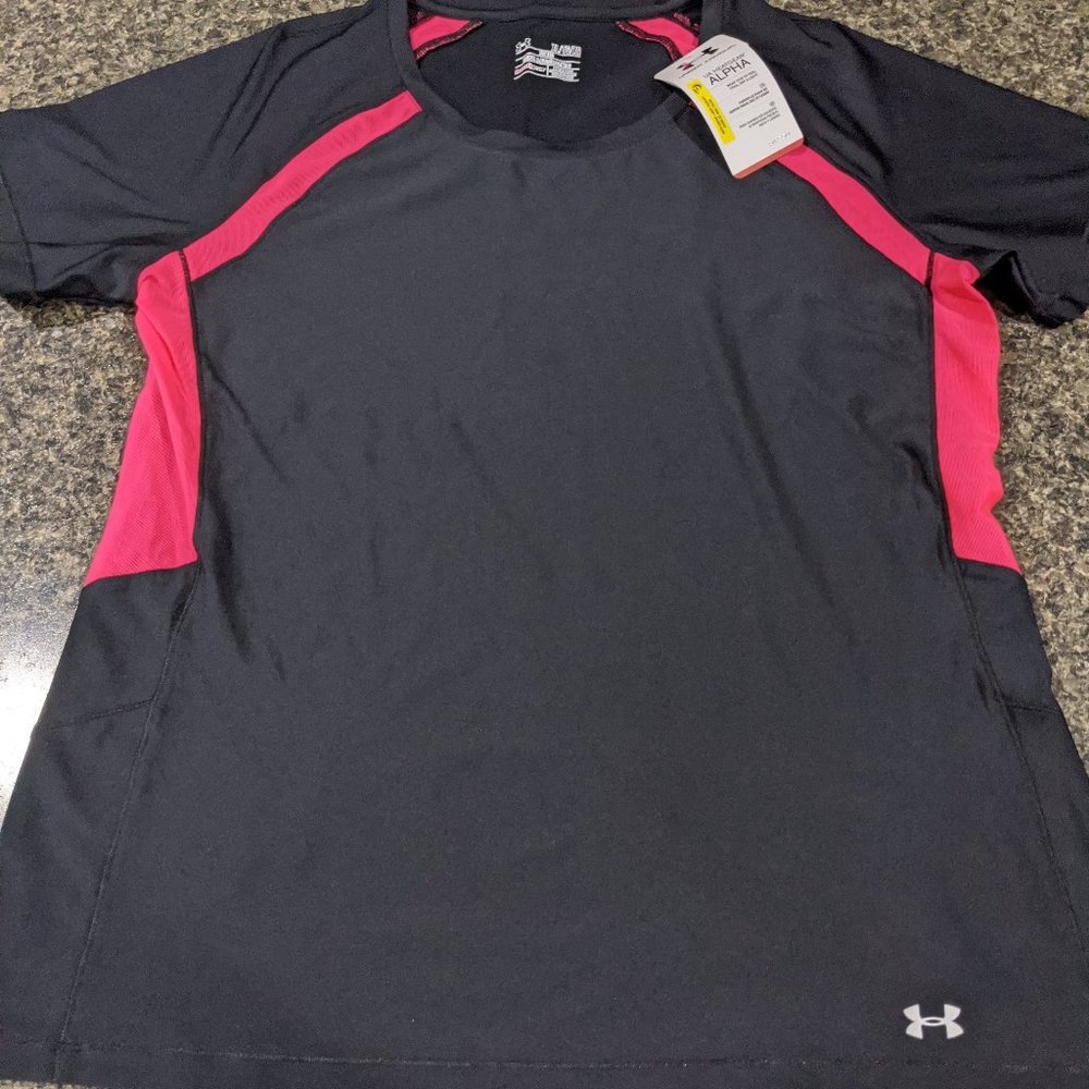 Under Armour Fitted Shirt - Black & Hot Pink